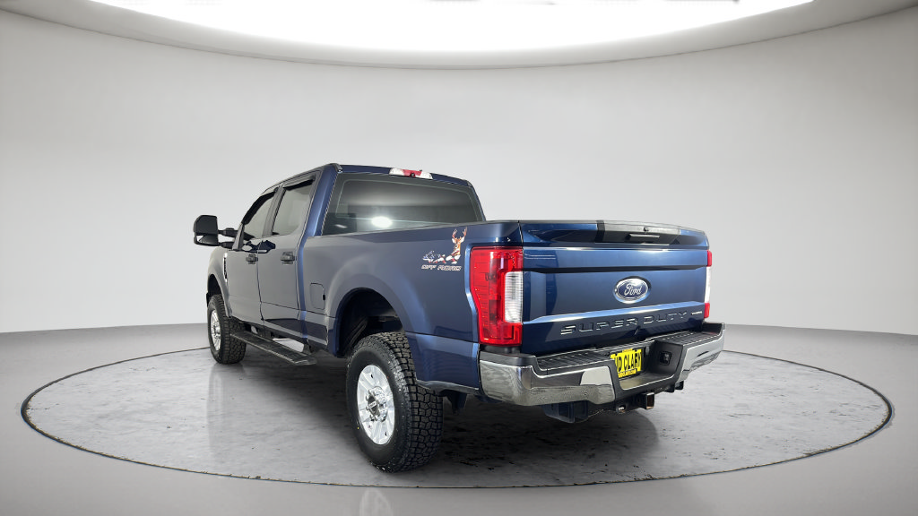Used 2017 Ford F250 XL w/ STX Appearance Package AWD/4WD image 10