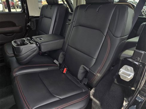 New 2026 Jeep Wrangler Unlimited Rubicon image 12