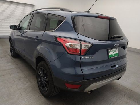Used 2018 Ford Escape SE FWD image 5