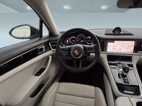 Used 2022 Porsche Panamera 4S AWD/4WD image 10