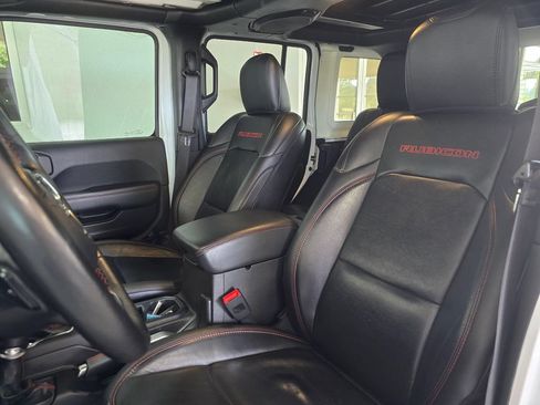 Used 2019 Jeep Wrangler Unlimited Rubicon AWD/4WD image 23