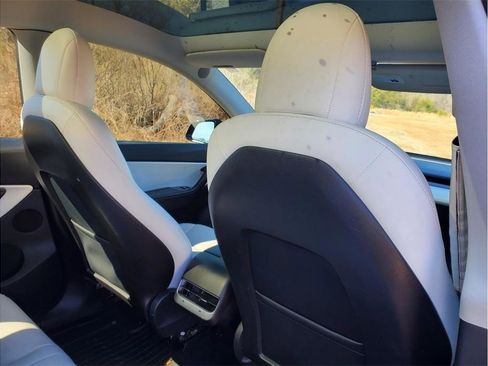 Used 2020 Tesla Model Y Long Range AWD/4WD image 30