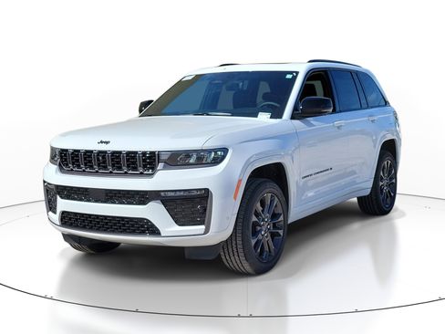 New 2026 Jeep Grand Cherokee Limited Reserve AWD/4WD image 3