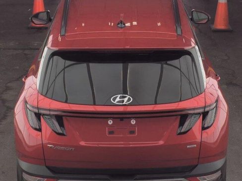 Used 2023 Hyundai Tucson SEL w/ Convenience Package image 3