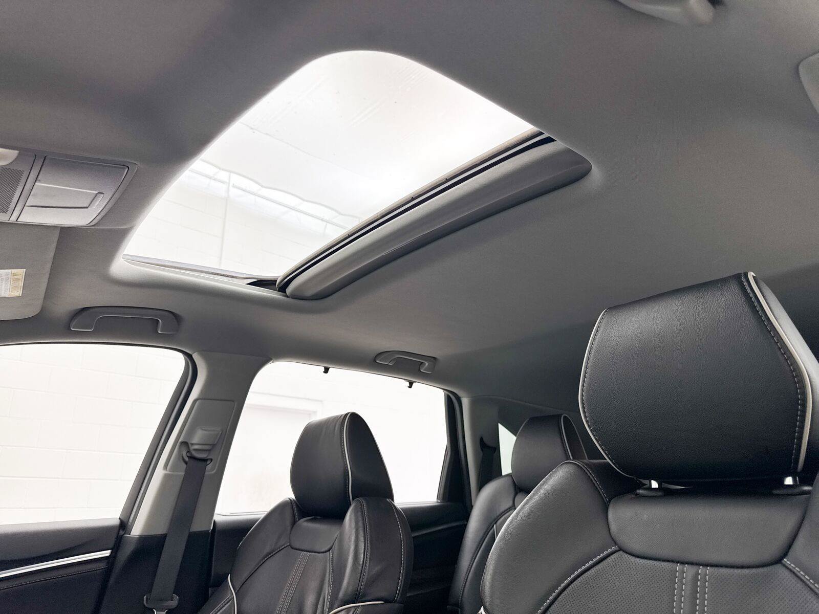 Used 2020 Acura MDX w/ Advance Package FWD image 6