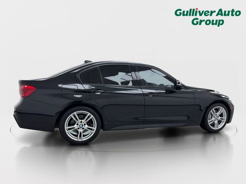 Used 2018 BMW 330i xDrive Sedan w/ M Sport Package AWD/4WD image 9