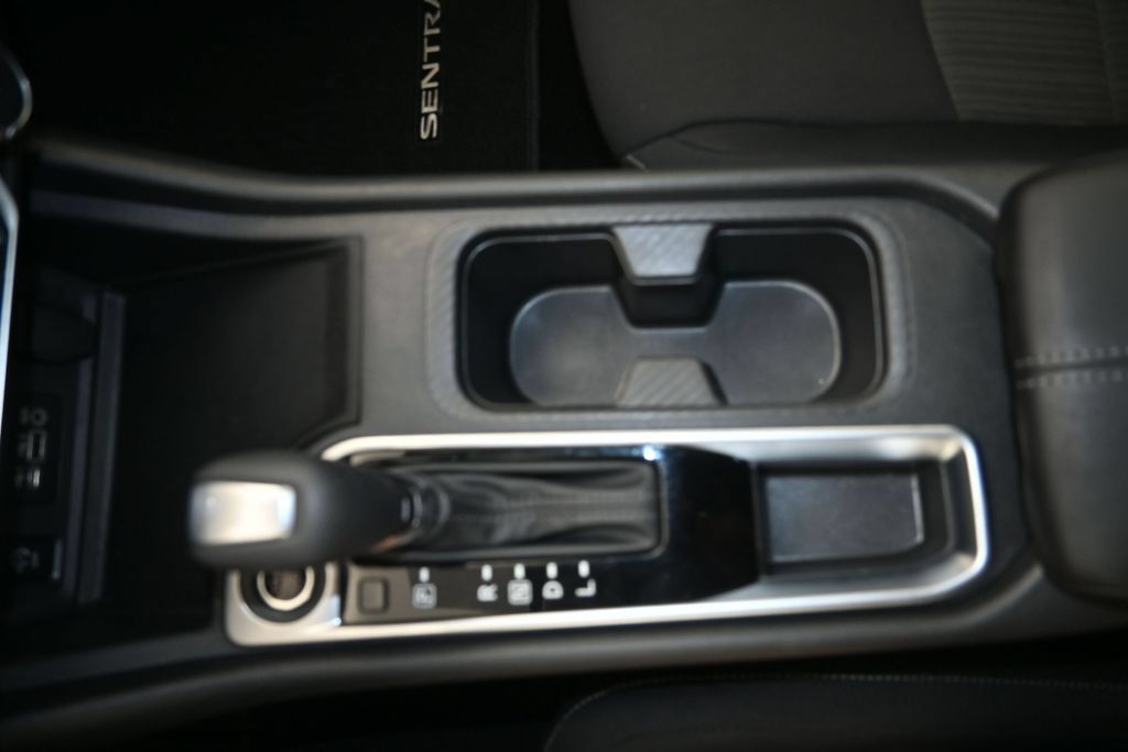 Certified 2024 Nissan Sentra SV FWD image 18