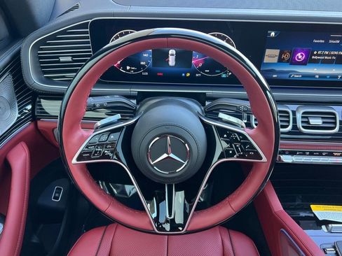 New 2026 Mercedes-Benz GLS 580 4MATIC image 26