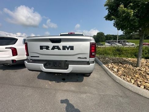 Used 2026 RAM 2500 Big Horn AWD/4WD image 28