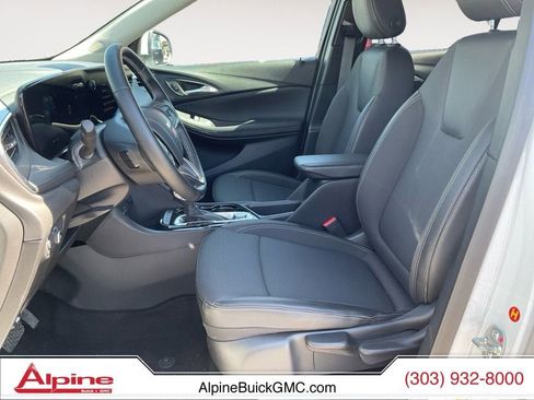 Used 2025 Buick Encore GX Preferred AWD/4WD image 8