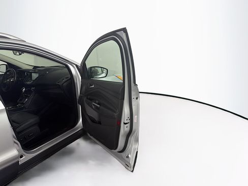 Used 2015 Ford Escape Titanium FWD image 33