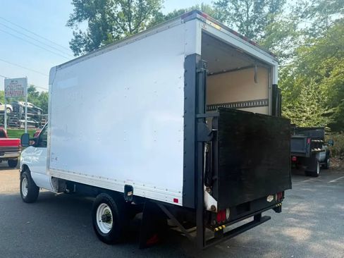 Used 2012 Ford E-350 and Econoline 350 Super Duty RWD image 5
