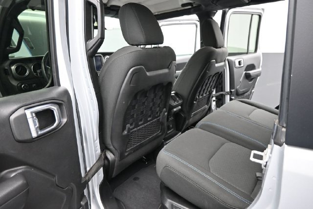 Used 2023 Jeep Wrangler Unlimited Rubicon 4xe w/ Cold Weather Group AWD/4WD image 13