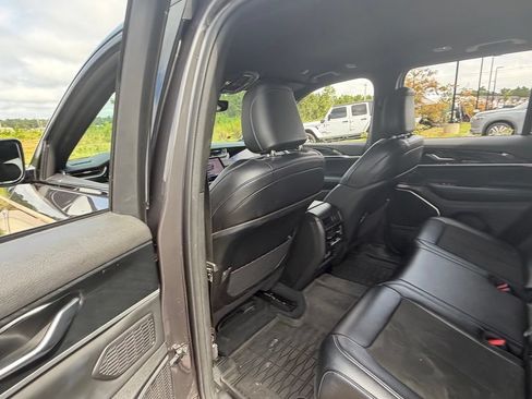 Used 2022 Jeep Grand Cherokee Trailhawk AWD/4WD image 37
