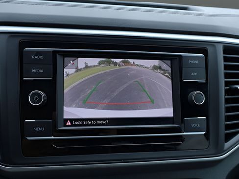 Certified 2022 Volkswagen Atlas Cross Sport SE AWD/4WD image 26