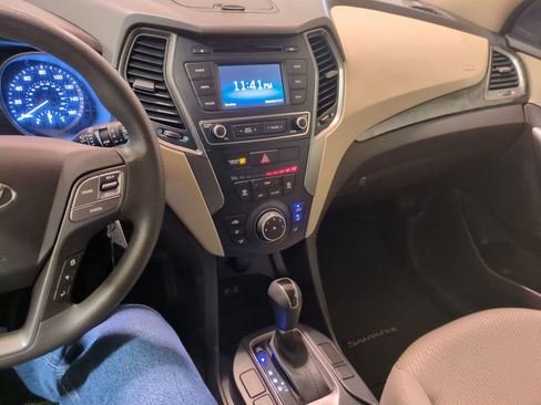 Used 2018 Hyundai Santa Fe Sport image 20