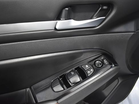 Certified 2024 Nissan Altima 2.5 SR FWD image 15