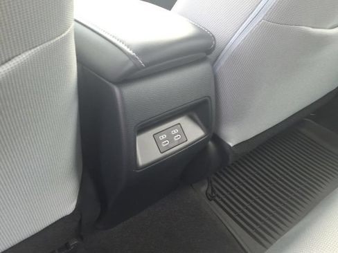 Used 2026 Toyota Corolla SE FWD image 8
