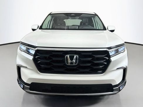 Used 2025 Honda Pilot EX-L image 2
