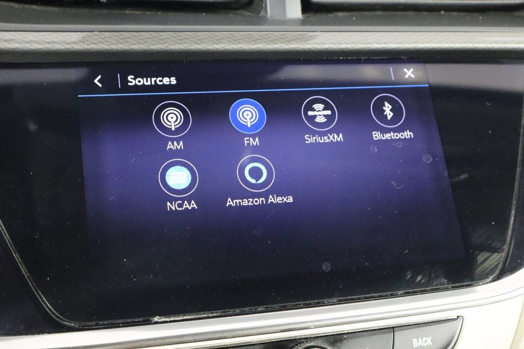 Used 2020 Buick Encore GX Essence w/ Advanced Technology Package AWD/4WD image 33