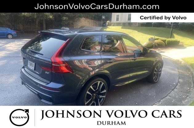 Used 2024 Volvo XC60 B5 Ultimate w/ Protection Package Premier AWD/4WD image 3