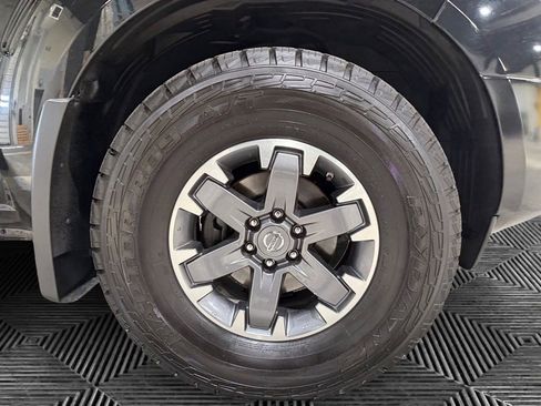 Used 2018 Nissan Frontier S image 11