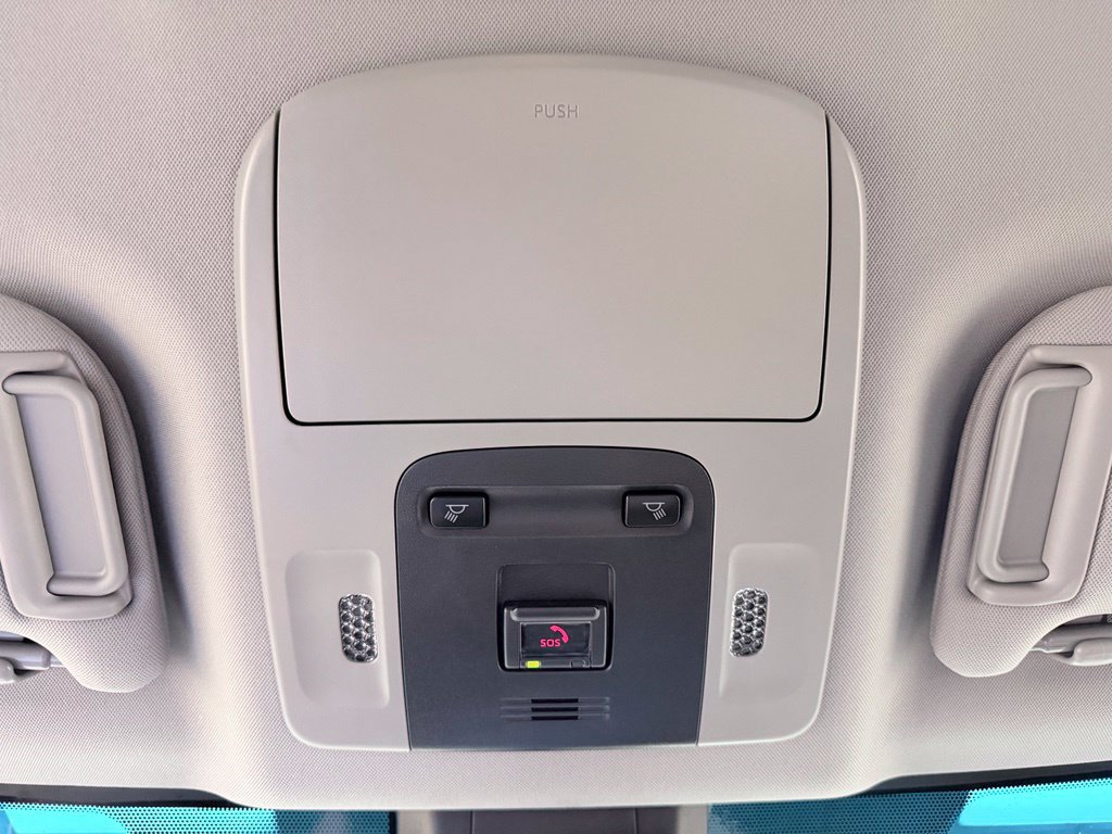 Used 2020 Toyota Camry SE FWD image 51