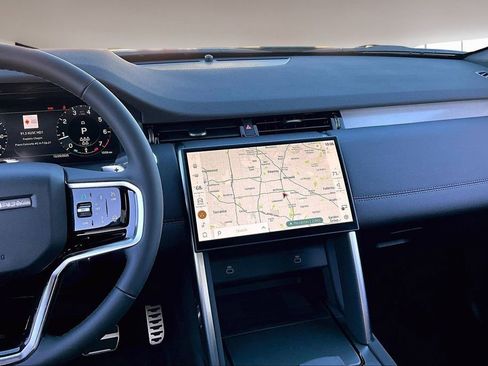 New 2025 Land Rover Discovery Sport Dynamic SE AWD/4WD image 6