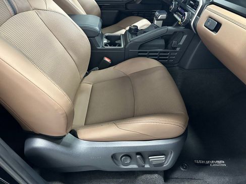 Used 2025 Toyota 4Runner Limited image 59