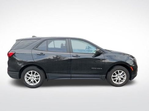 Used 2022 Chevrolet Equinox LS w/ LS Convenience Package image 6