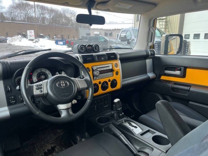 Used 2007 Toyota FJ Cruiser 4WD image 9
