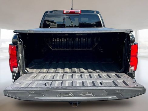 Used 2024 Chevrolet Colorado Z71 w/ Z71 Convenience Package 2 AWD/4WD image 7