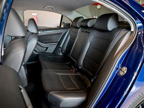 Used 2014 Volkswagen Jetta SE FWD image 18