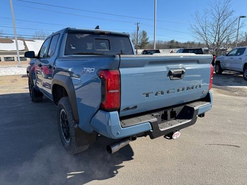 New 2026 Toyota Tacoma TRD Off-Road image 3