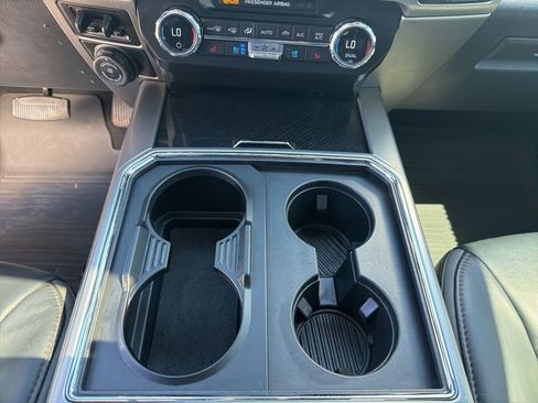 Used 2022 Ford F250 Platinum image 26