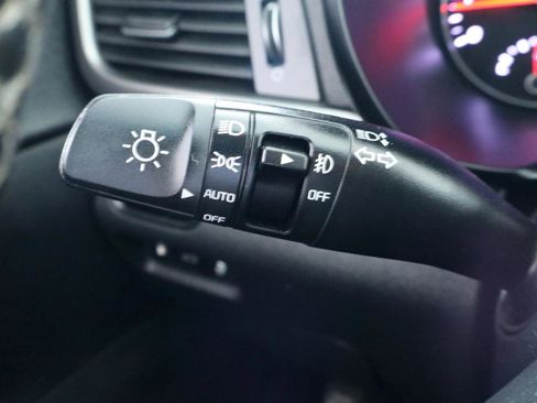 Used 2018 Kia Optima S image 24