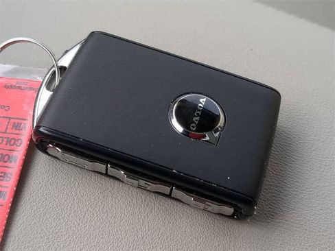 New 2026 Volvo XC90 B6 Ultra w/ Protection Package Premier image 25