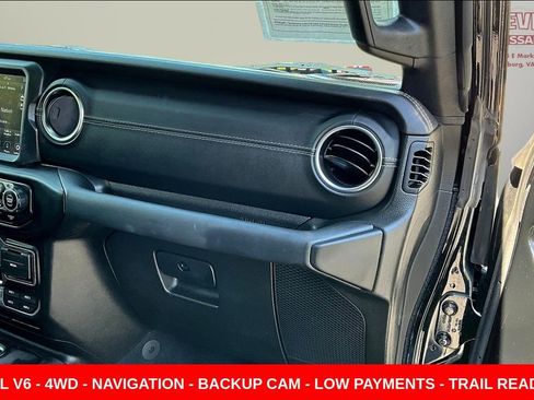 Used 2021 Jeep Wrangler Unlimited Sahara w/ Cold Weather Group AWD/4WD image 25