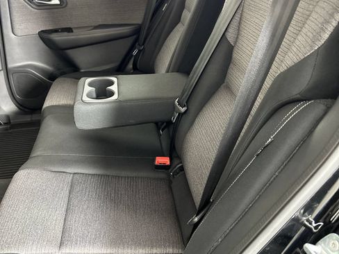Used 2022 Nissan Rogue SV FWD image 17