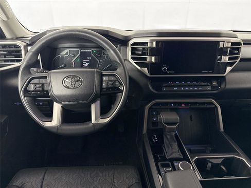 Used 2023 Toyota Tundra SR5 w/ SR5 Premium Package AWD/4WD image 29