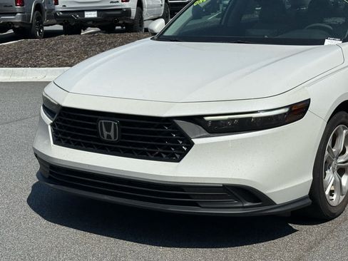 Used 2023 Honda Accord LX image 9