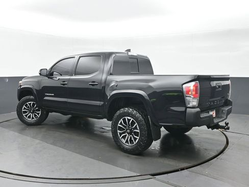 Used 2020 Toyota Tacoma TRD Sport AWD/4WD image 5