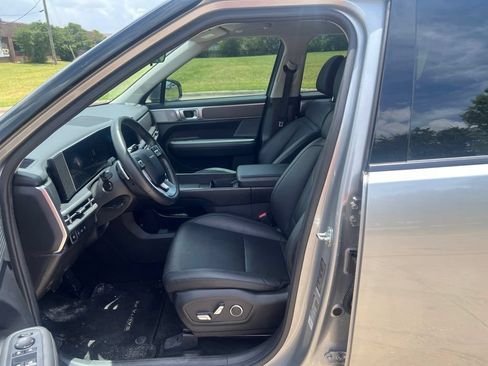 Used 2024 Hyundai Santa Fe SEL FWD image 5