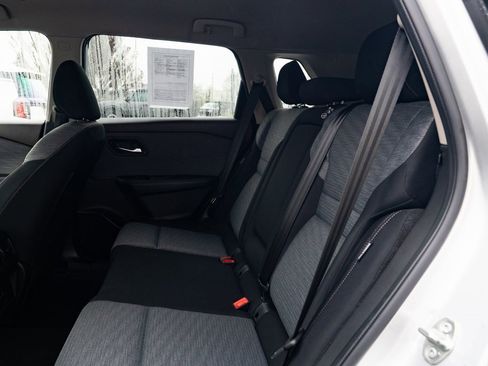 Used 2022 Nissan Rogue SV image 20