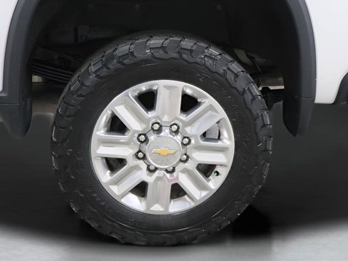 Used 2025 Chevrolet Silverado 3500 High Country w/ High Country Premium Package AWD/4WD image 37