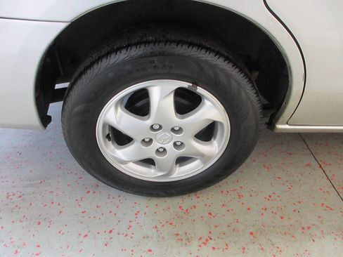 Used 2000 MAZDA MPV LX image 18