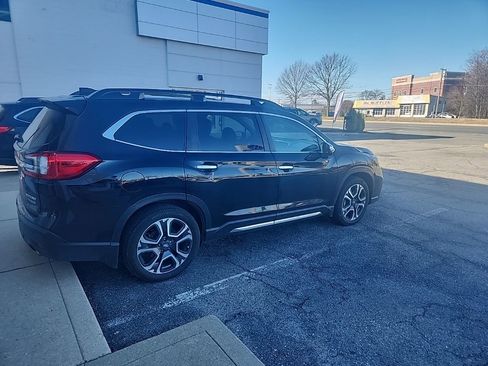 Used 2023 Subaru Ascent Touring image 3