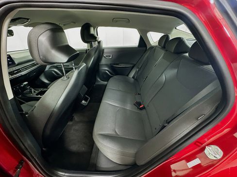 Used 2025 Kia K4 LXS image 26