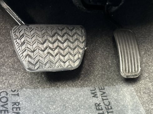 Used 2025 Toyota 4Runner TRD Off-Road Premium image 46