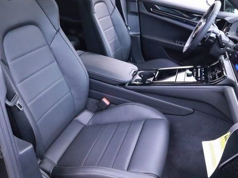 New 2025 Porsche Panamera 4 image 30